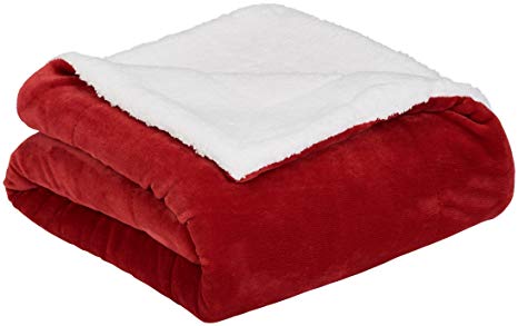 AmazonBasics Micromink Sherpa Blanket - Super-Soft, Wrinkle-Resistant - Twin, Red