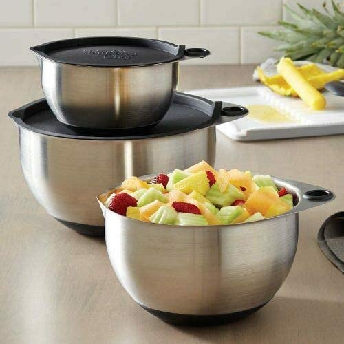 PAMPERED CHEF STAINLESS STEEL MIXING BOWL SET. #1735