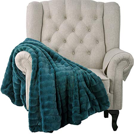 Home Soft Things Boon Super Mink Faux Fur Throw with Sherpa Backing, 50" x 60", Dragonfly