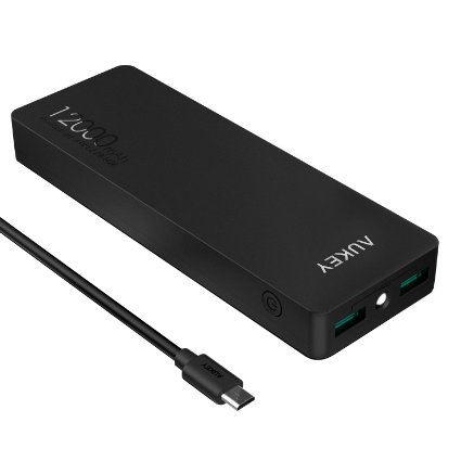 Power Bank, AUKEY 12000mAh Portable Charger Power Bank External Battery Pack for Apple iPad iPhone Samsung Google Nexus LG HTC and other USB Powered devices - Black