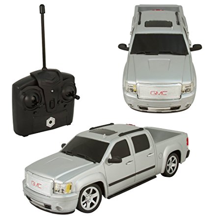 Remote Control RC GMC 4 Door Pick Up Truck 1:24 Quick Speed Exceptional Detail - Grey