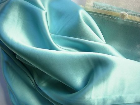 Misty Blue 100% Mulberry Silk Pillowcase Facial & Hair Beauty. Queen/Standard
