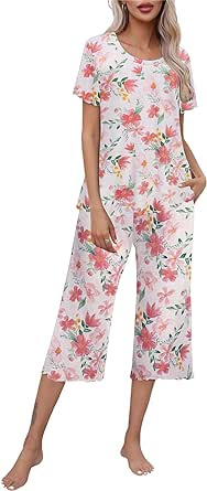 Ekouaer Women's Pajamas Set Short Sleeve Top With Capri Pants Pjs Lounge & Sleepwear Set S-XXL