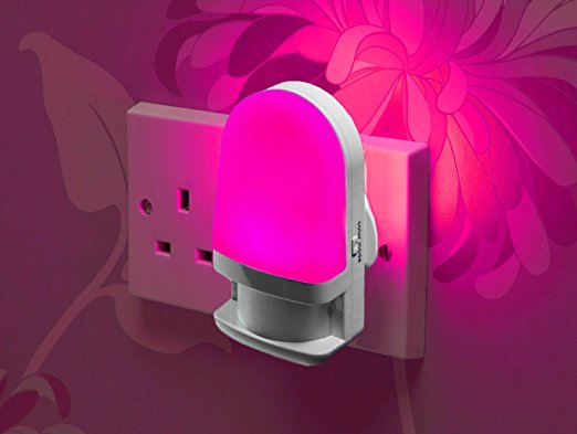 Auraglow Automatic Plug In Colour Changing LED Nursery Night Light with Dusk till Dawn Daylight Sensor