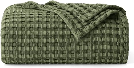 Bedsure Cooling Cotton Waffle Twin XL Blanket - Lightweight Breathable Blanket of Rayon Derived from Bamboo for Hot Sleepers, Luxury Throws for Bed, Couch and Sofa, Green, 66x90 Inches