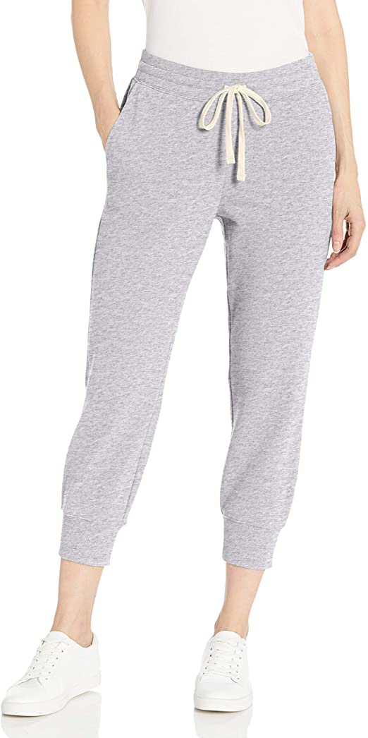 Amazon Essentials Women's French Terry Fleece Capri Jogger Sweatpant