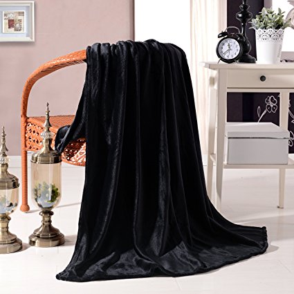 Luxury Flannel Velvet Plush Throw Blanket – 50" x 60" (Black) by Exclusivo Mezcla