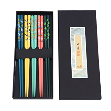 ZxU 5 Pair Natural Hardwood Wooden Japanese Chopsticks Set with Gift Box (Cute Animals)