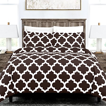 Egyptian Luxury Quatrefoil Duvet Cover Set - 3-Piece Ultra Soft Double Brushed Microfiber Printed Cover with Shams - King /Cal King - Brown/White