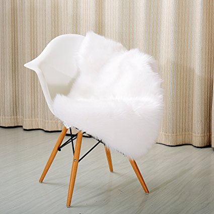 Reafort High Pile Super Soft Faux Sheepskin Rug, Faux Fur Rug, Area Rug, Chair Cover, Sofa Cover 20inx36in (White)