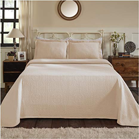 Superior 100% Cotton Medallion Bedspread with Shams, All-Season Premium Cotton Matelassé Jacquard Bedding, Quilted-look Floral Medallion Pattern - Queen, Peach