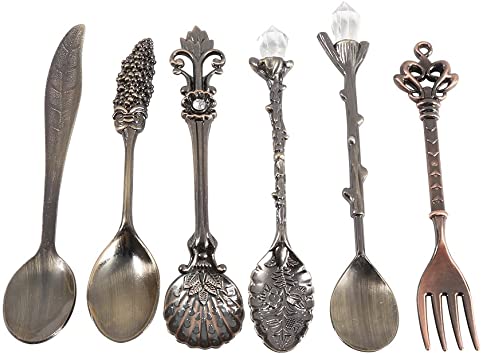 6Pcs/Set Flatware Vintage Spoon Dessert Coffee Mixing Spoon Teaspoon Ice Cream Spoon Fruit Fork Royal Style Metal Mini Carved Tableware Fruit Spoon for Kitchen Dining Bar Sweet Snacks(Antique Brass)