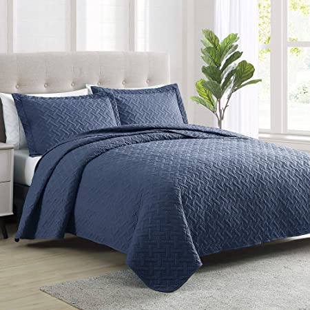 Love's cabin Summer Quilt Set King Size (106x96 inches) Navy Blue - Basket Pattern Lightweight Bedspread - Soft Microfiber Coverlet for All Season - 3 Piece (1 Quilt, 2 Shams)