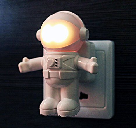 Ning-store Voice-activated Light Control Spaceman Night Light Creative LED Astronaut Night Light for Bedroom Baby Room Bathroom (Great Gift)