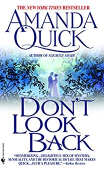 Don't Look Back (Lavinia Lake / Tobias March Book 2)