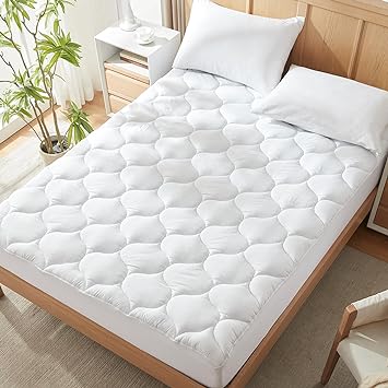 Cosybay Queen Size Fitted Mattress Pad, Bedding Quilted Noiseless Mattress Protector Stretches up to 18 Inches Deep, Breathable Bed Matress Cover 60x80 Inches