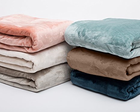 Silana Collection Ultra Velvet Plush All-Season Super Soft Luxury Bed Blanket. Lightweight and Warm for Ultimate Comfort. By Home Fashion Designs. (Full / Queen, Indian Teal)