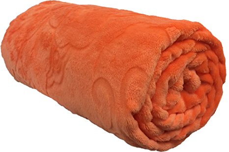 DaDa Bedding Ultra Soft Flannel Blanket, Twin, Solid Orange