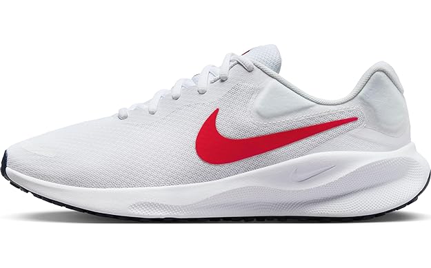 NIKE Mens Revolution 7Running Shoe