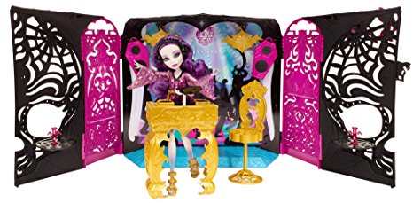 Monster High 13 Wishes Party Lounge & Spectra Vondergeist Doll Playset