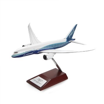 787-8 Snap-Together Model with Wood Base