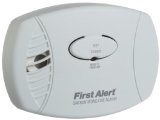 First Alert CO600 Plug In Carbon Monoxide Alarm