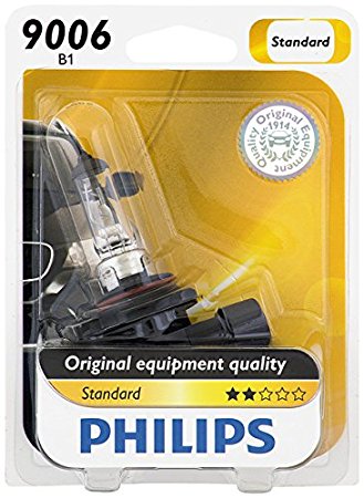 Philips 9006 Standard Halogen Replacement Headlight Bulb, Pack of 1