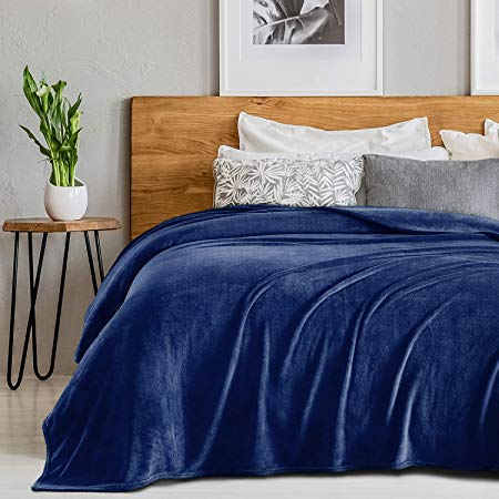 Sedona House Flannel Fleece Blanket 280GSM Luxury Microfiber Flannel Super Soft Warm Fuzzy Cozy Lightweight Blanket for Bed Couch or Car Color Navy Blue Size King 90"x108"