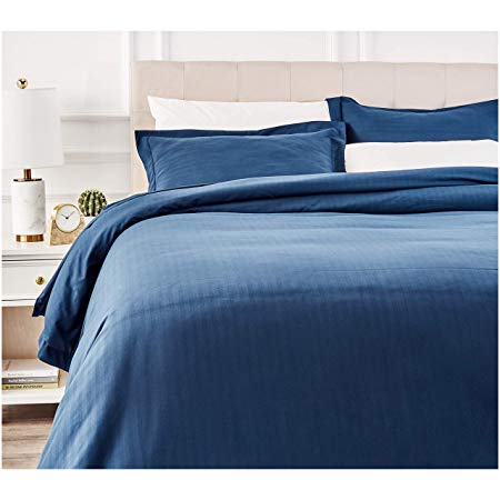 AmazonBasics Deluxe Microfiber Duvet Cover Set - King, Navy Blue