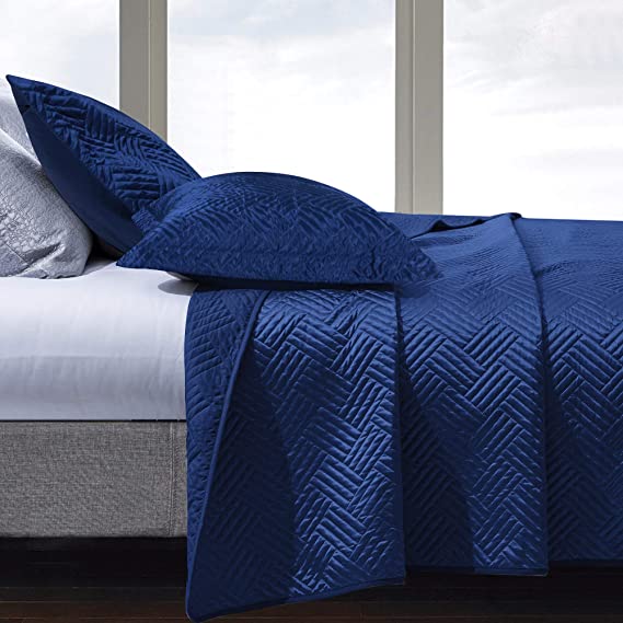 NTBAY Satin Quilt Coverlet Bed Set, 3 Piece Geometric Pattern Quilted Bedspread, King, Navy Blue