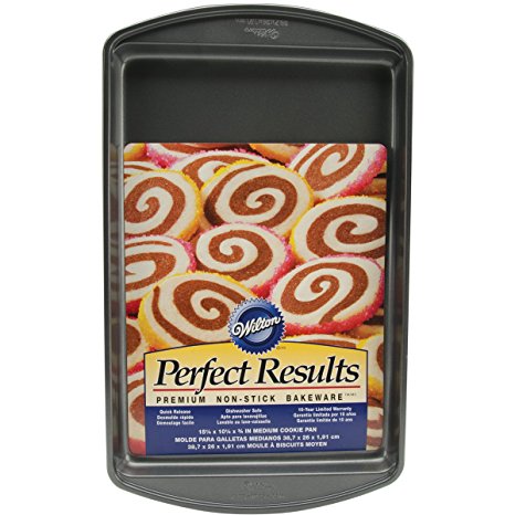 Wilton 38.73x26 cm  (15.25 X 10.25-Inch) Perfect Results Medium Cookie