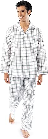 Fruit of the Loom Men's Long Sleeve Broadcloth Pajama Set