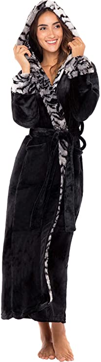 Alexander Del Rossa Women's Warm Fleece Robe with Hood, Long Faux Fur Plush Bathrobe