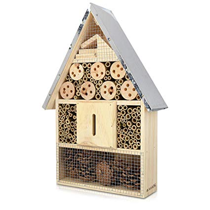 Navaris XL Wooden Insect Hotel - 23 x 40 x 7 cm - Natural Wood Insect Home - Garden Shelter Bamboo Nesting Habitat - Bees Butterflies Ladybugs Insects