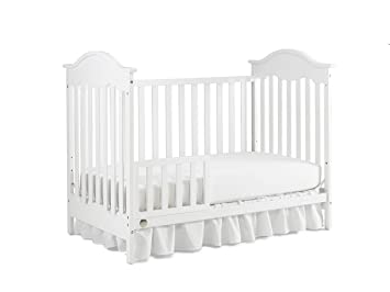 Fisher-Price Kerry Traditional 3-in-1 Convertible Crib, Frost White