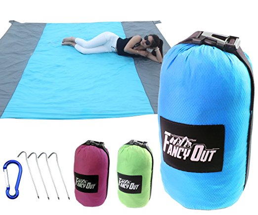 FANCYOUT Sand Free Beach/Picnic Blanket - Huge 9'x10' For 7 Adults-Very Soft & Quick Drying Ripstop Nylon & 5 Weightable Pockets 4 Anchor Loops&Stakes-Best Mat for Picnic, Music Festivals and Hiking