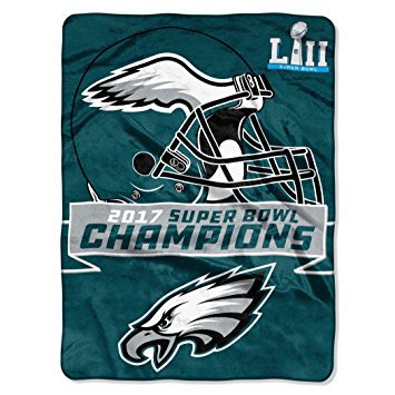 NFL unisex "Super Bowl 52 Champions" Oversized Raschel Throw Blanket