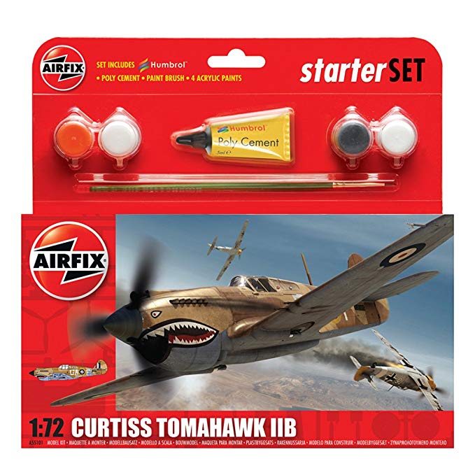 Airfix 1:72 Curtiss P-40b Tomahawk Military Aircraft Gift Set