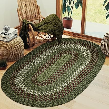 Super Area Rugs Homespun Braided Rug Indoor Outdoor Rug Textured Durable Patio Deck Carpet, Red & Green, 3' X 5' Oval