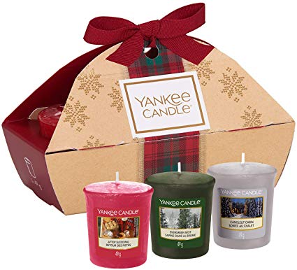 Yankee Candle Gift Set with 3 Scented Votive Candles, Alpine Christmas Collection, Festive Gift Box