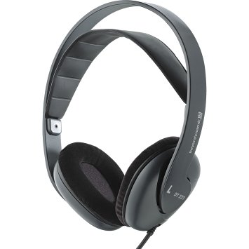 Beyerdynamic DT-231-PRO Closed Lightweight Headphone for Studio and Stage Applications, 32 Ohms