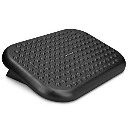 Navaris Adjustable Foot Rest - 0-15° Ergonomic Under Desk Office Foot Rest 44.8 x 33.5 cm