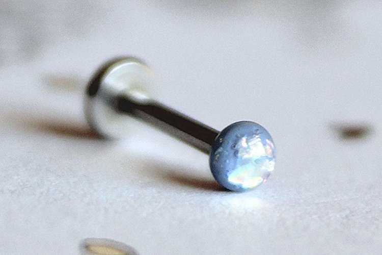 16g: Opalescent Periwinkle Threadless Push-in Labret Stud Earring; 2mm, 3mm, 4mm, 5mm, 6mm Gem Sizes; 5/32" (4mm), 1/4" (6mm), 5/16" (8mm), 3/8" (10mm) Lengths