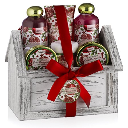 Christmas Gift Spa Basket Set, Luxurious 8 Piece Bath & Body Set For Men/ Women, Exotic Pomegranate Scent - Shower Gel, Bubble Bath, Body Lotion, Bath Salt, Body Scrub, Towel, Cosmetic Bag & Wood Case