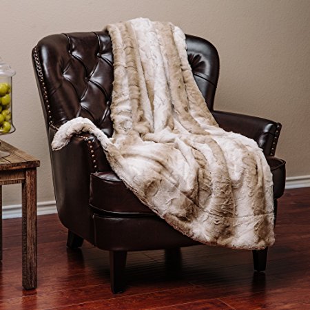 Chanasya Super Soft Hypoallergenic Luxury Fuzzy Fur Elegant Faux Fur Falling Leaf Pattern With Fluffy Plush Sherpa Cozy Warm Brown Microfiber Throw Blanket (50" x 65") - Browna and White