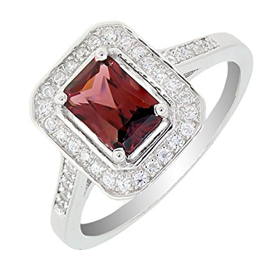 Vintage Style Sterling Silver Emerald Cut Natural Mozambique Garnet Ring (1 1/5 CT.T.W)