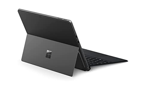 Microsoft New Surface Pro9 13" Intel evo 12 Gen i5 / 8GB / 256GB Graphite with Windows 11 Home, 365 Family 30-Day Trial & Xbox Game Pass Ultimate 30-Day Trial