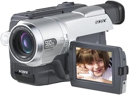 Sony CCDTRV608 Hi8 Camcorder with 3.0" LCD, Video Light & USB Streaming (Discontinued by Manufacturer)