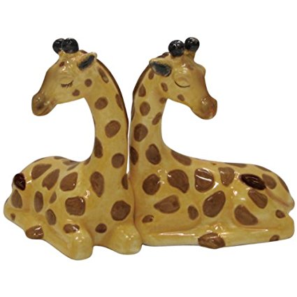 Westland Giftware Mwah Magnetic Giraffes Salt and Pepper Shaker Set, 3-1/2-Inch