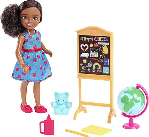 Barbie Chelsea Can Be Playset with Brunette Chelsea Teacher Doll (6 inches), Chalkboard, Pointer, Globe, Mug, File, Teddy Bear Figure, Great Gift for Ages 3 Years Old & Up